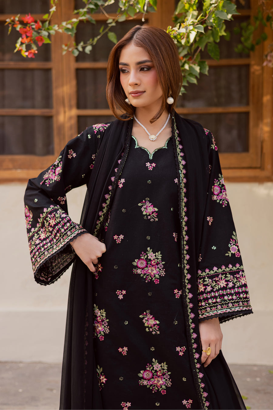 Black Pink 3Pc - Embroidered Lawn 3PC