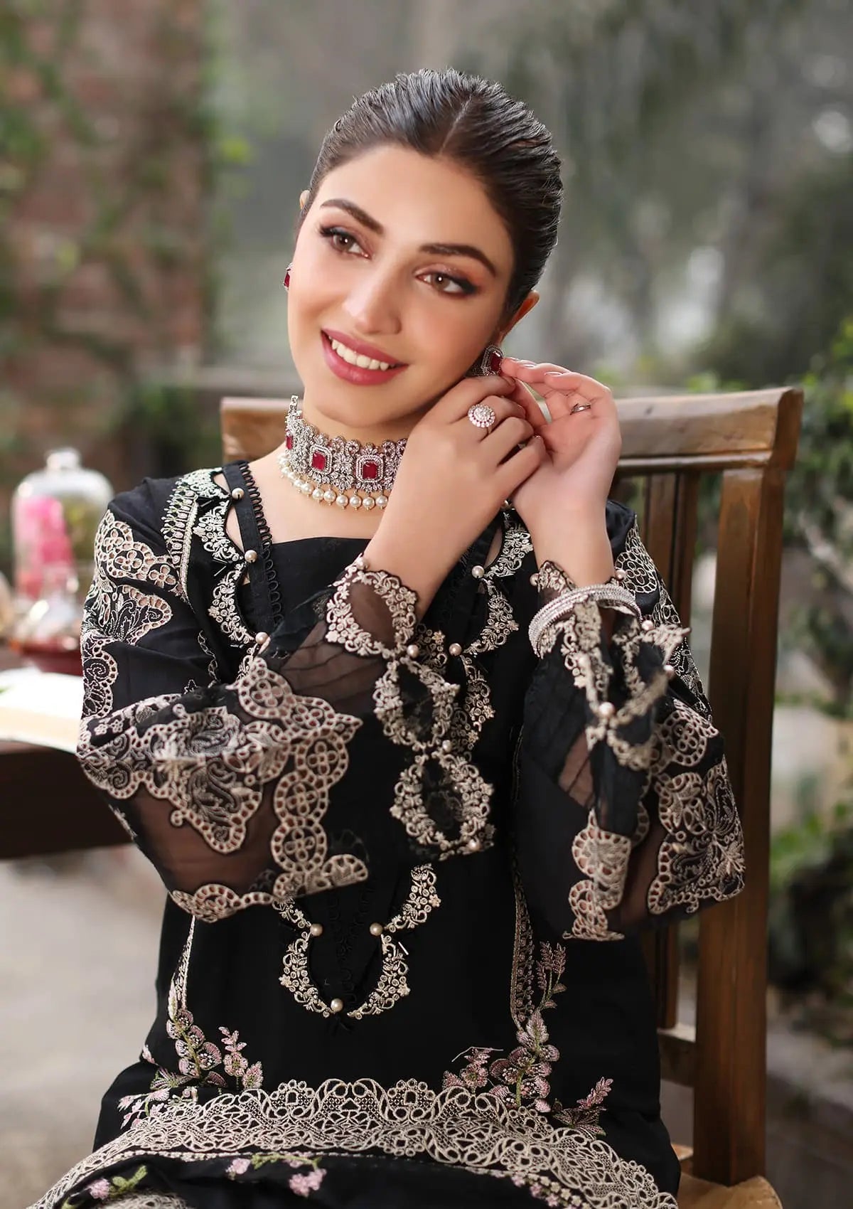 3 Piece - Unstitched Fully Embroidered Preminum Lawn Fabric