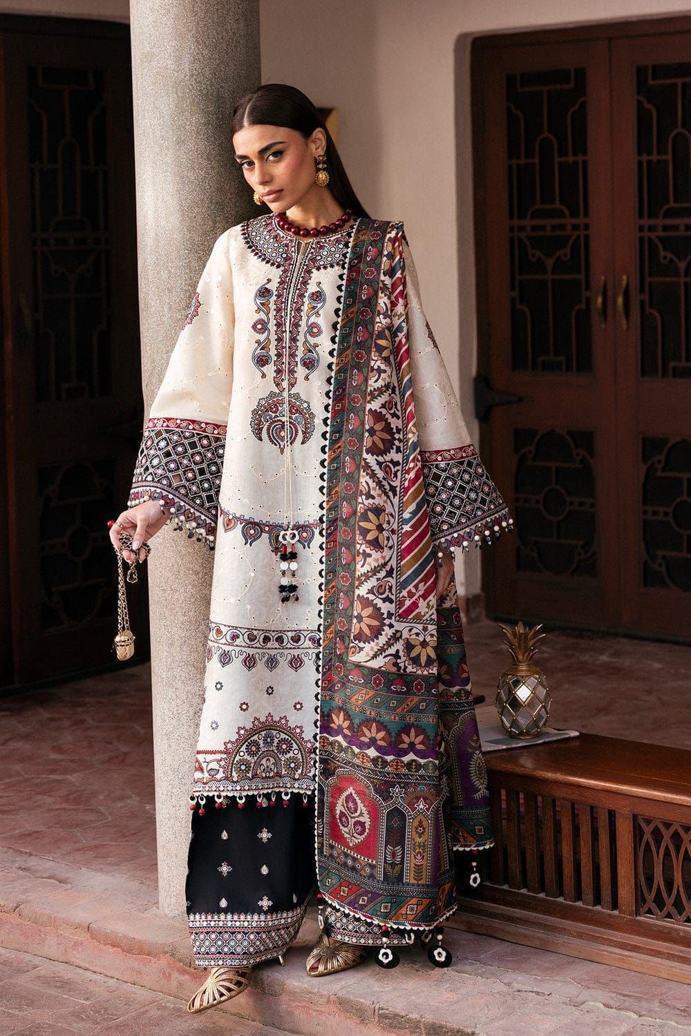Jazmin-Heavy Embroidered Lawn Unstitched 3pc with Embroidered Trouser