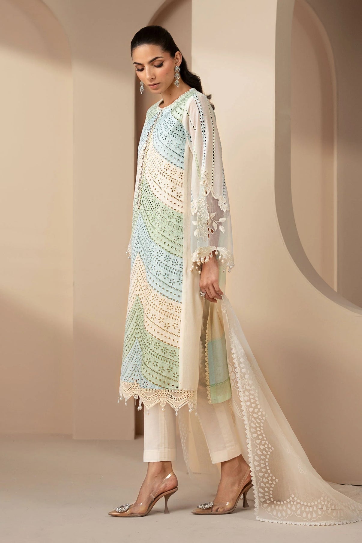 Maria.B Luxury Lawn Unstitched Embroidered 3Pc Suit