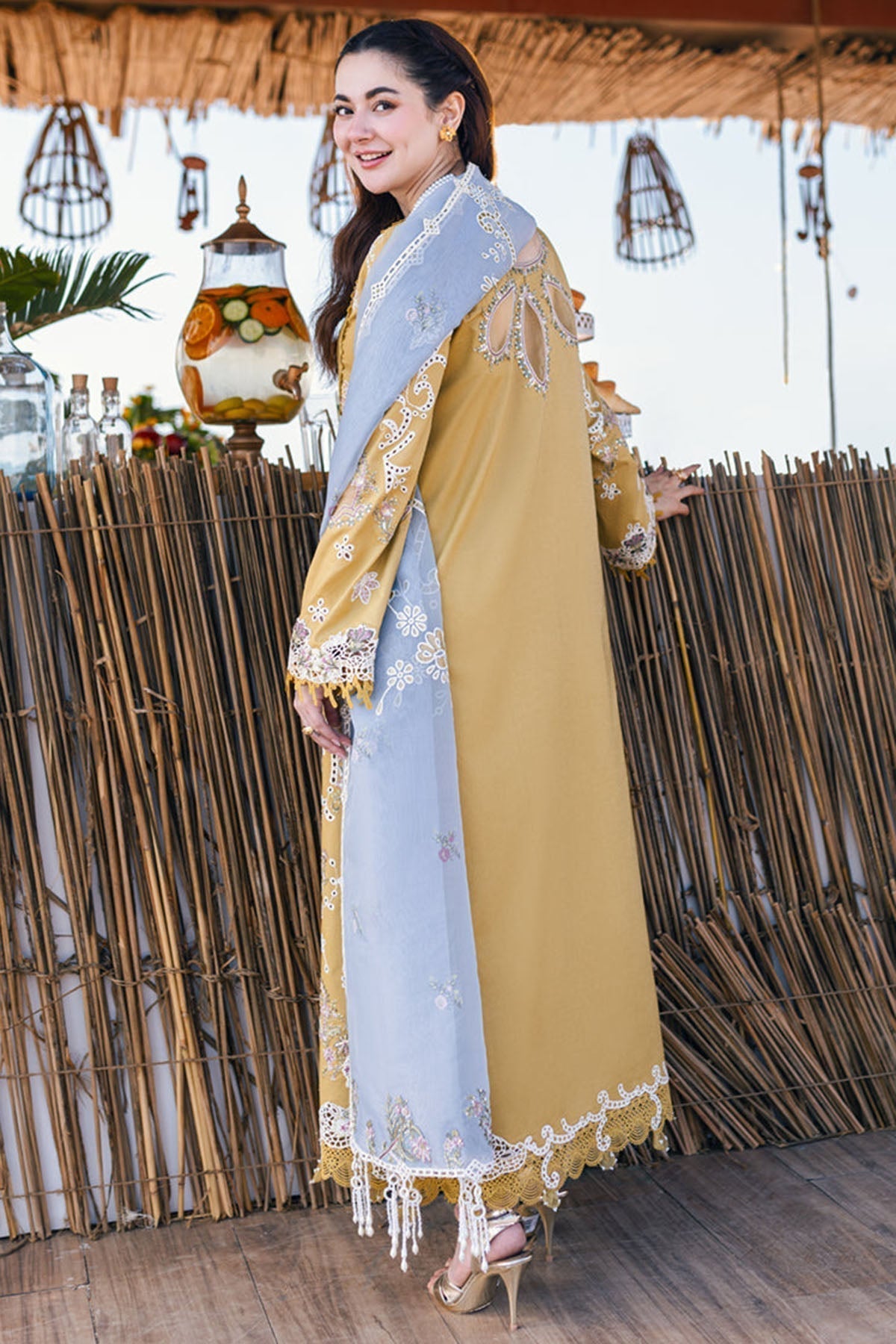 Sahil Kinare by Qalamkar-Embroidered Lawn Unstitched 3 PC