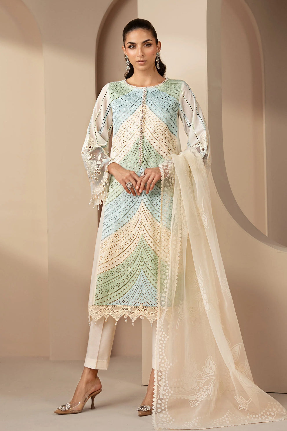 Maria.B Luxury Lawn Unstitched Embroidered 3Pc Suit