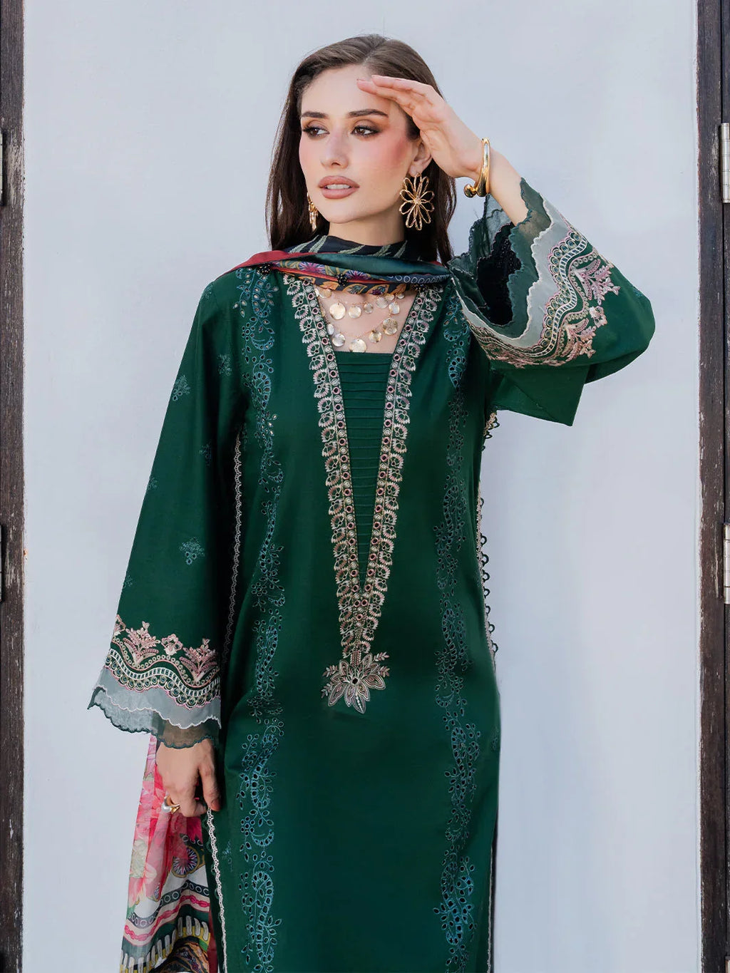 Dareen by IZEL Embroidered Luxury Lawn Unstitched 3Pc Suit - Gulrukh