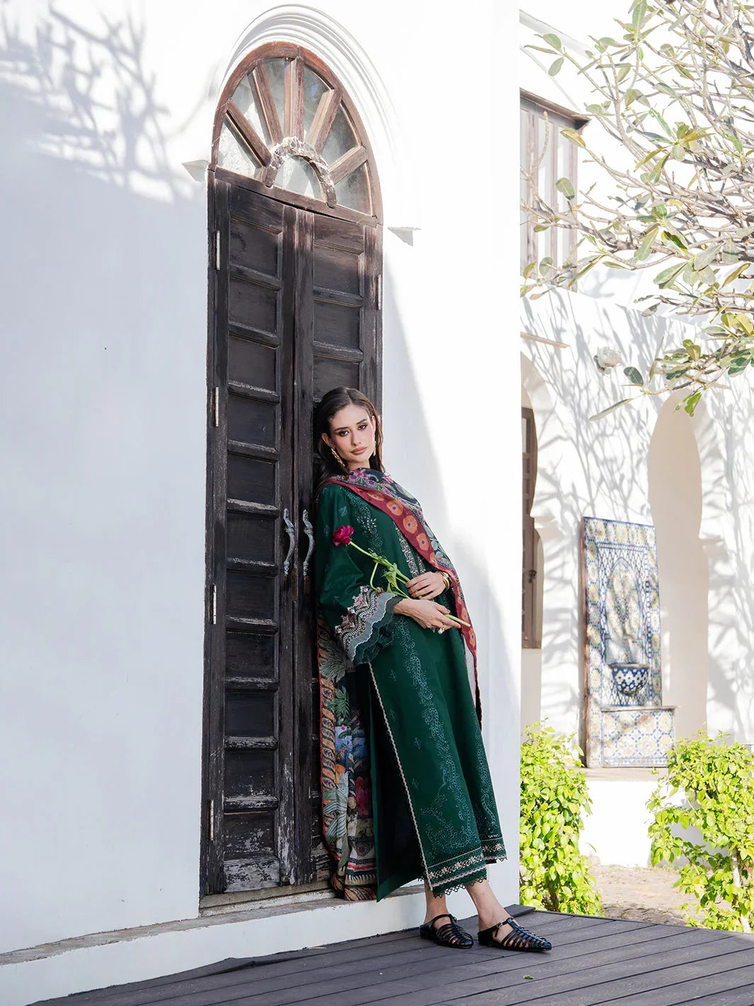 Dareen by IZEL Embroidered Luxury Lawn Unstitched 3Pc Suit - Gulrukh