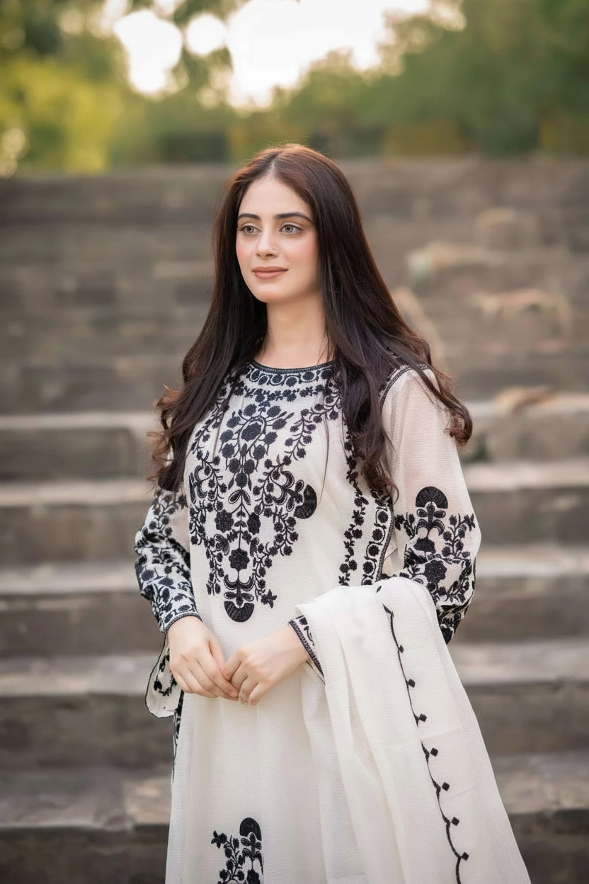 Omal by Komal-Embroidered Lawn Unstitched 3PC